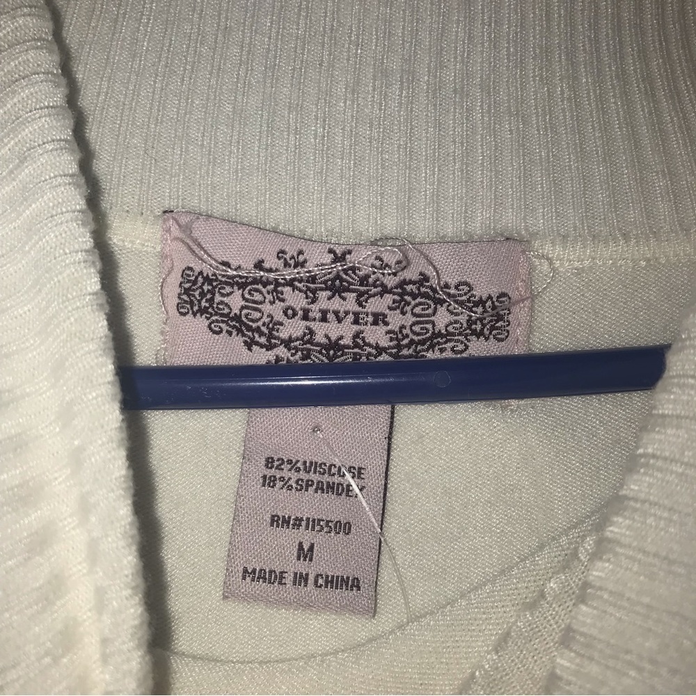 Oliver Turtle Neck Size Medium - image 6